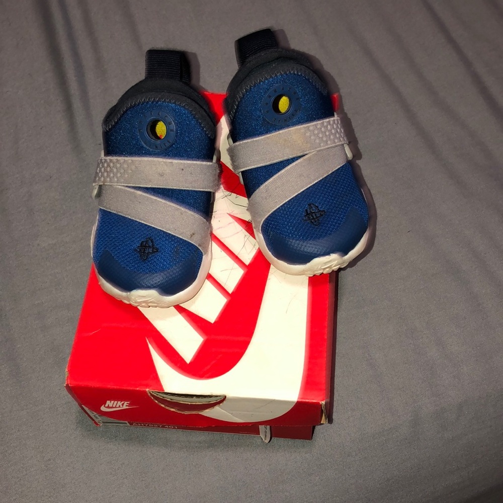 Nike huarache extreme (TD) size 4c